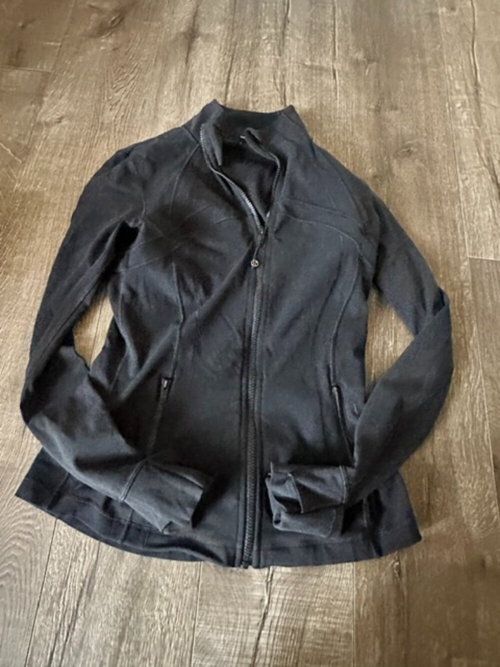 Lululemon NUlu Define jacket size 8